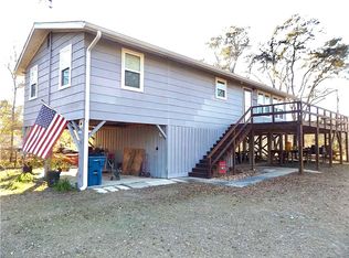 1290 Warners Lndg, Hortense, GA 31543