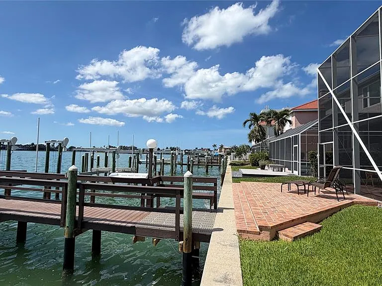 218 Sand Key Estates Dr — Photo 46