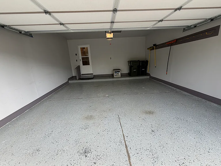 5626 Victory Cir — Photo 27