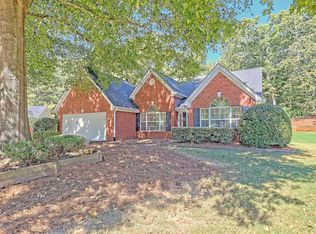 5390 Valley Forest Way, Flowery Branch, GA 30542
