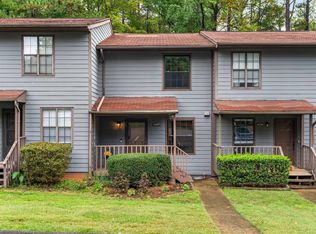 4237 The Oaks Dr, Raleigh, NC 27606