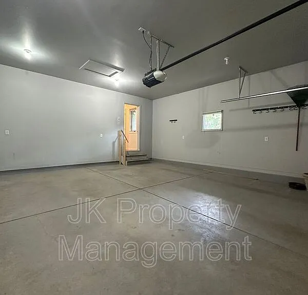 3209 Wild Rose Ln — Photo 35