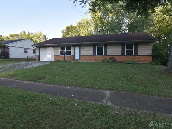 922 Greenheart Dr, New Carlisle, OH 45344