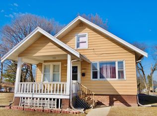 2001 School St, Rockford, IL 61101