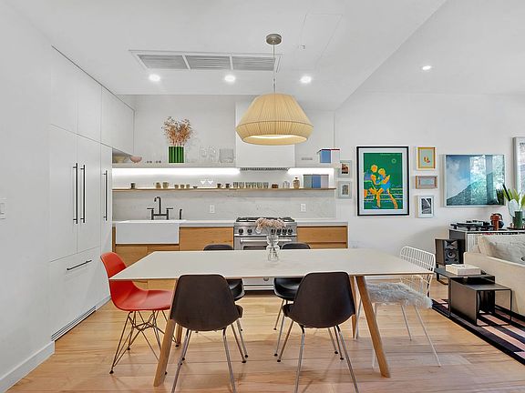3rd image of 88 Lexington Ave APT 2A