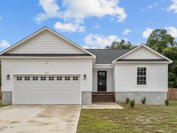 605 Sonata Court, Richlands, NC 28574