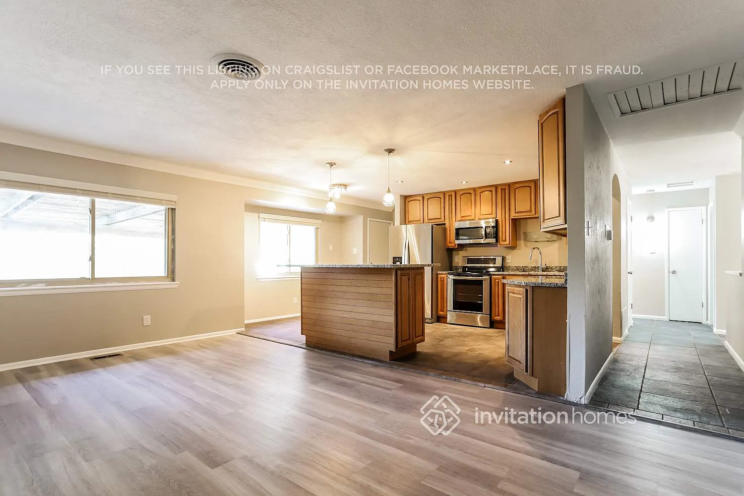 2617 S Salida Street Aurora, CO 80013 — Photo 3