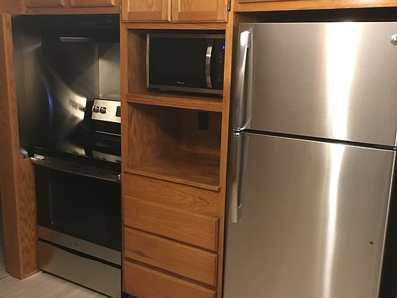 New stove & fridge