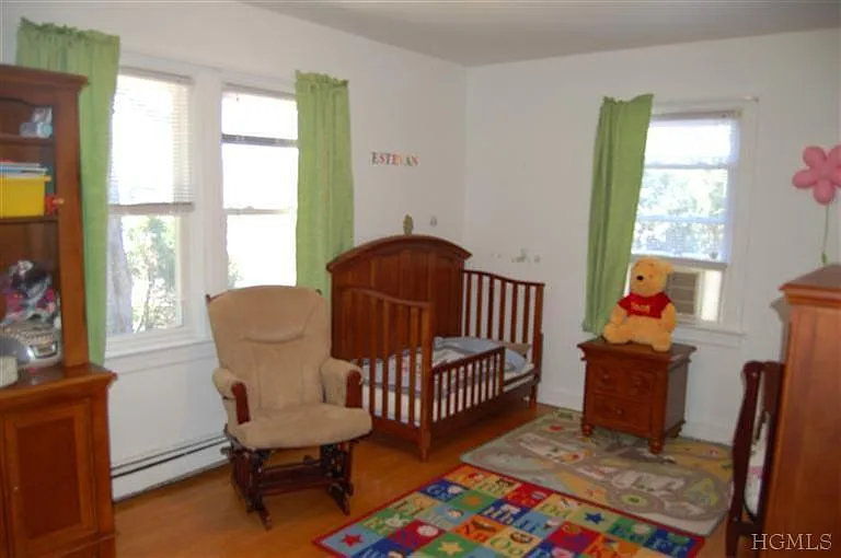 80 Hawkes Ave — Photo 9