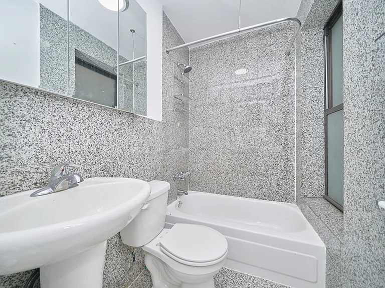 434 E 76th St #17 — Photo 5