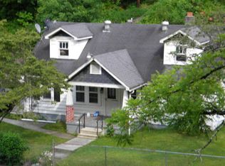 3237 Little Prater Rd, Grundy, VA 24614