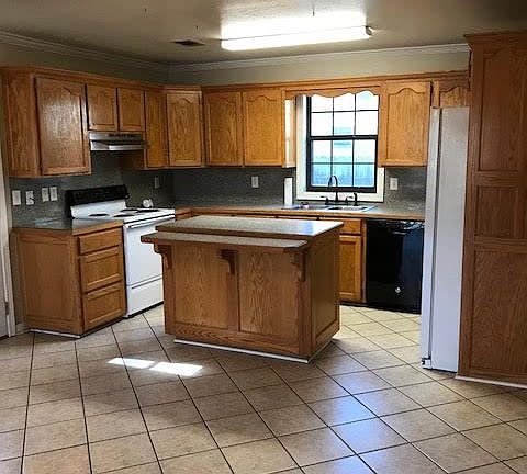 4th image of 346 Northwood Dr