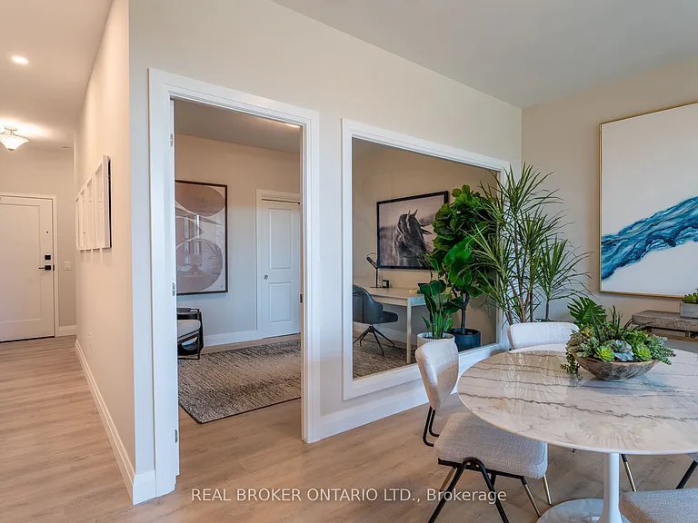 1882 Gordon St #410 — Photo 2