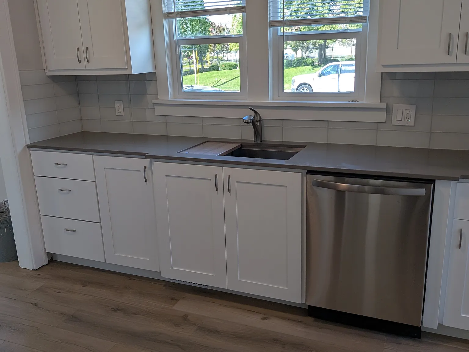 3 bed, 1636 sqft, $4,100 — Photo 4