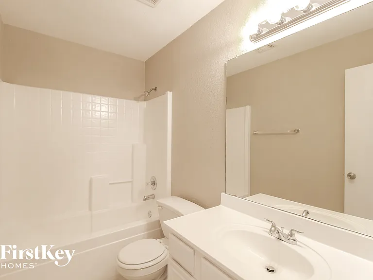 6413 Riverwater Trl — Photo 13