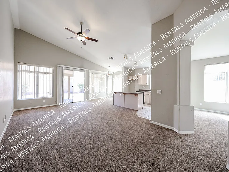 13874 W Wilshire Dr — Photo 9