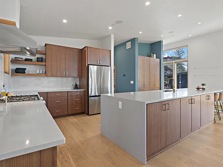 2336 W 1st Ave — Photo 68