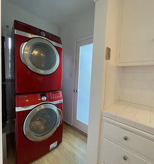 6216 Temple Hill Dr — Photo 10