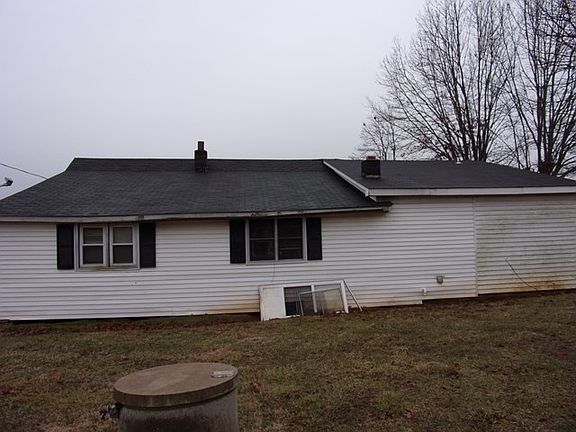 3rd image of 429 Irby Cir