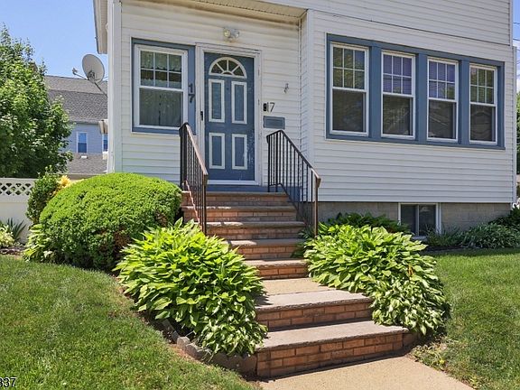 4th image of 17 Wellesley St