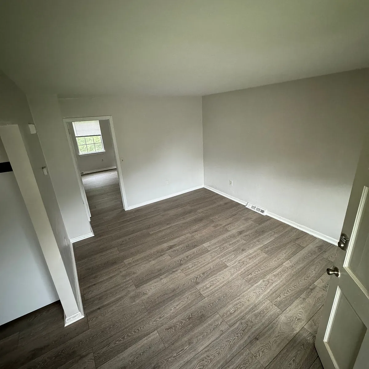 Building Photo - 350 Forest Hill Ave NE #350