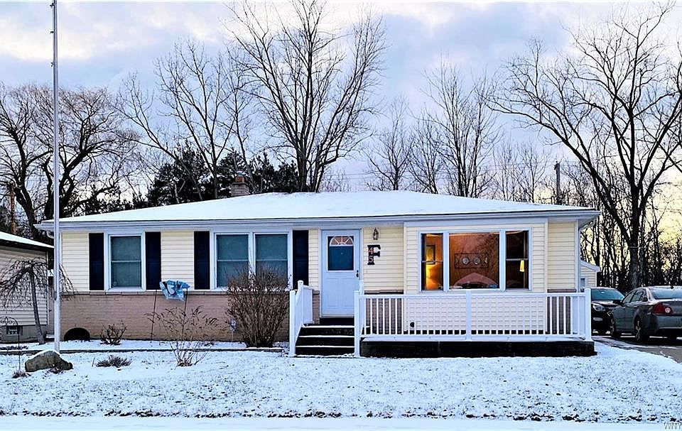 1st image of 45 Greenmeadow Dr