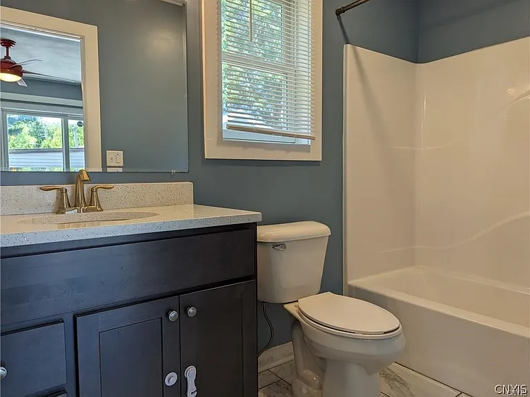 5854 Reis Dr — Photo 17
