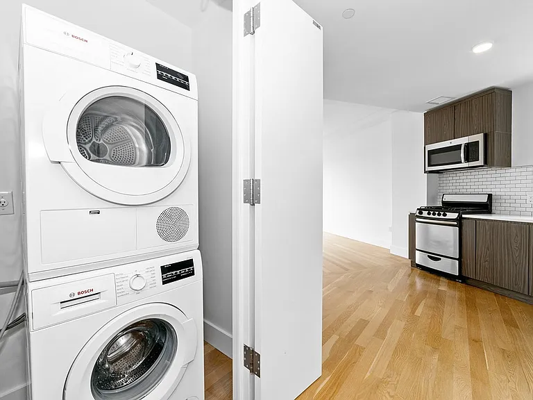 37-14 36th St #7Q — Photo 5