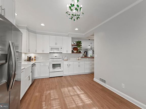 4th image of 5710 Stony Run Dr