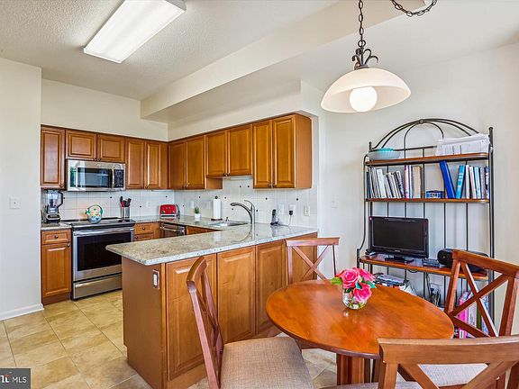 4th image of 2901 S Leisure World Blvd Unit 516