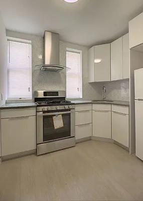 Rented by E House Realty & Management Inc. | media 16