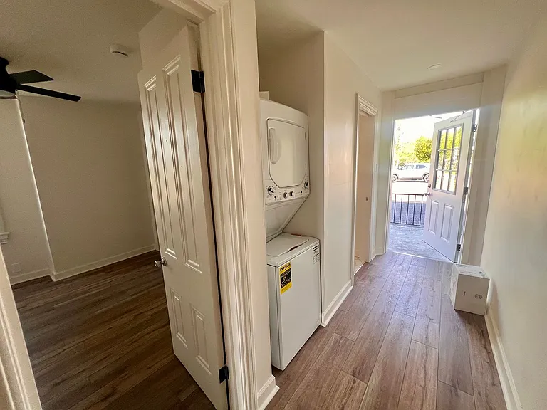 1198 Third Street (Full Service) — Photo 7