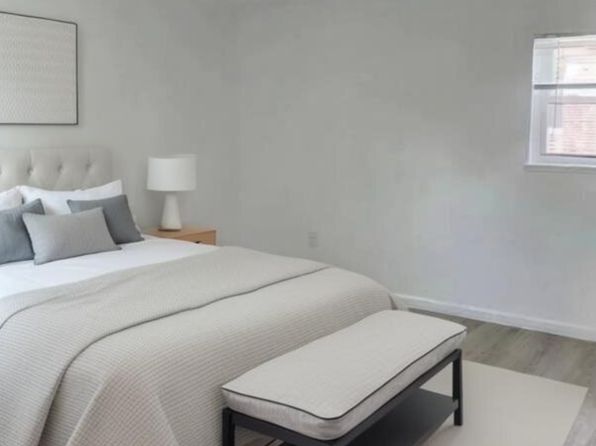 31 Vine St APT 22