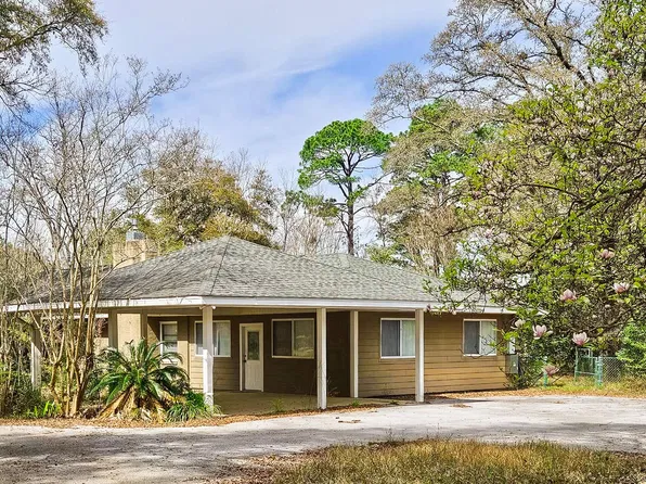 2909 Airport Rd, Crestview, FL 32539