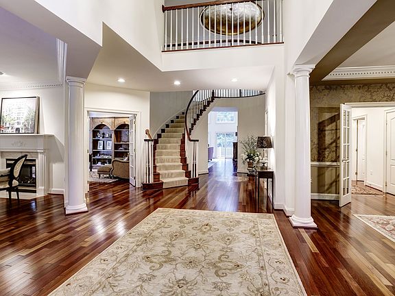 3rd image of 2544 Bridge Hill Ln