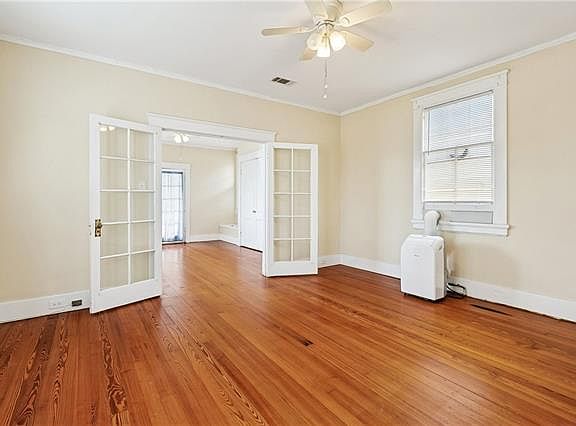 5th image of 1826 Moss St #A