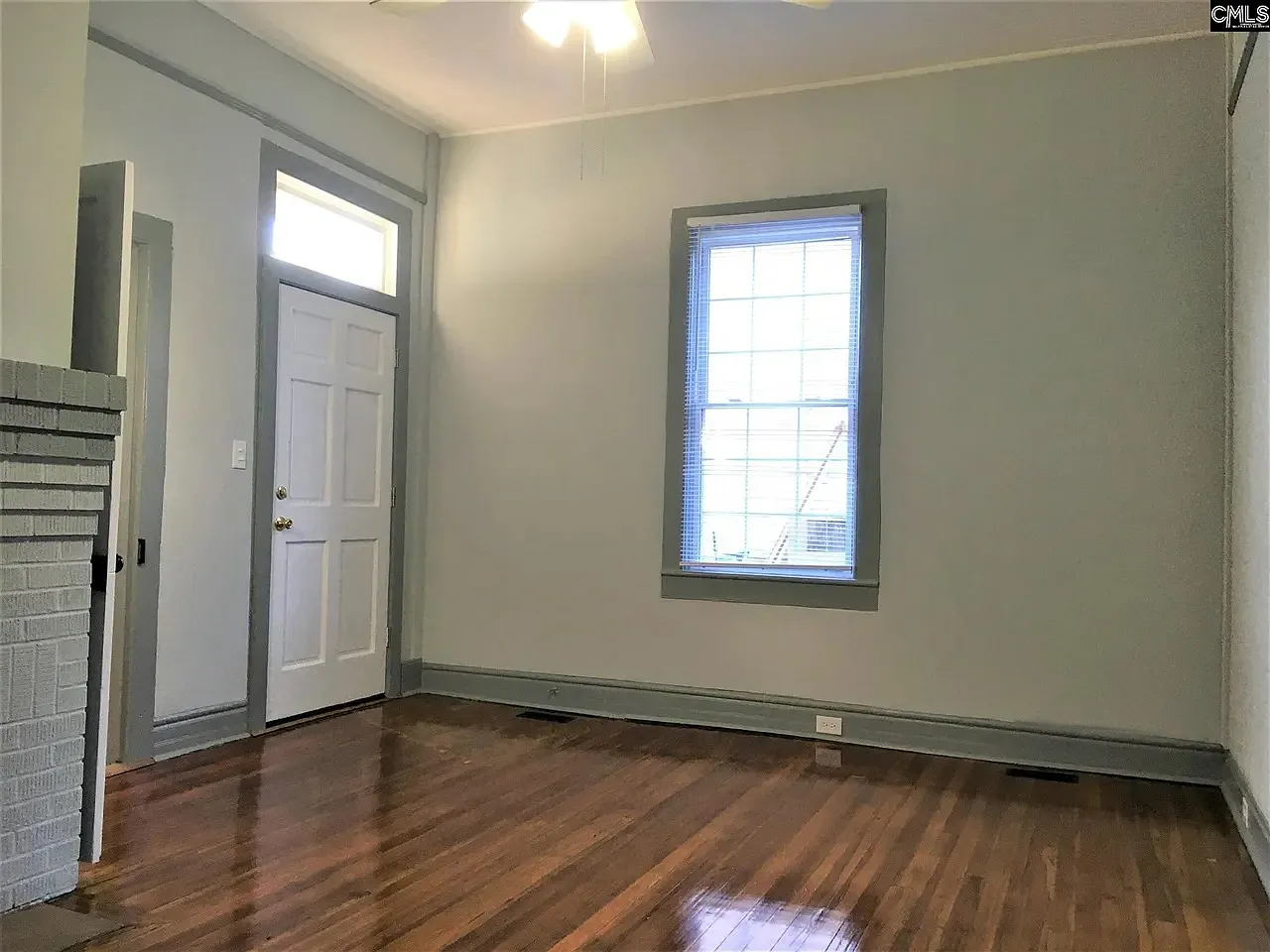 2 bed, 1010 sqft, $1,650 — Photo 4