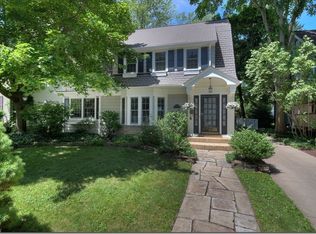 3001 Coleridge Rd, Cleveland Heights, OH 44118