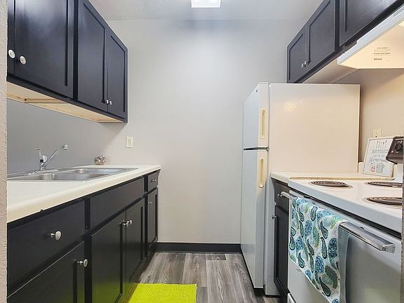 2nd image of 1605 7th St N #26