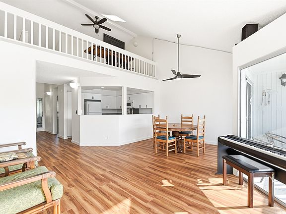 5th image of 7007 Hawaii Kai Dr APT J24