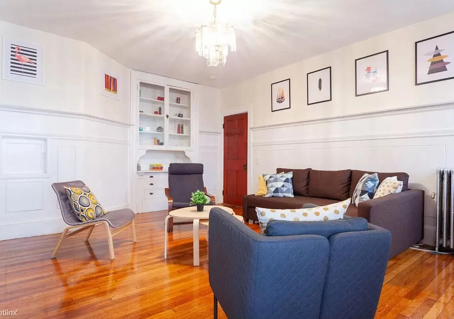 No Brokers Fee, No Security Deposit, Heat Hot Water Included, Coolidge Corner Location, Steps fro... — Photo 2
