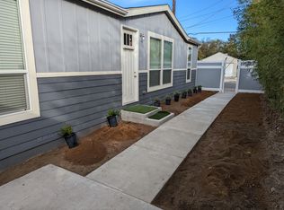 10750 Hatteras St, North Hollywood, CA 91601