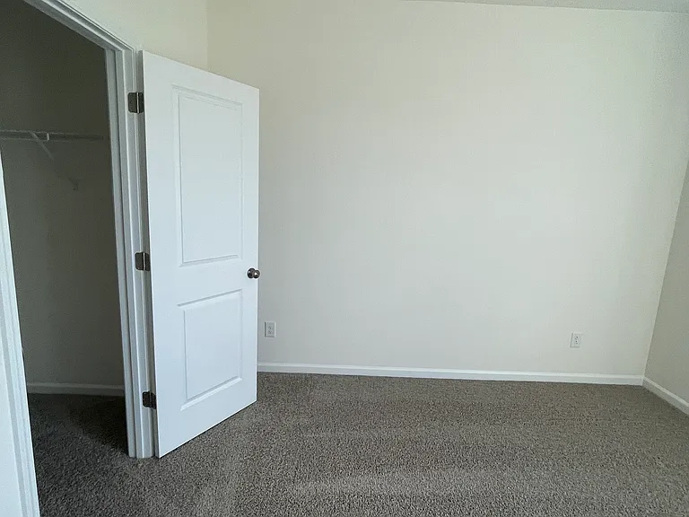 5760 Coulee Ln — Photo 29