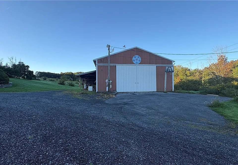 665 Buffalo Rd