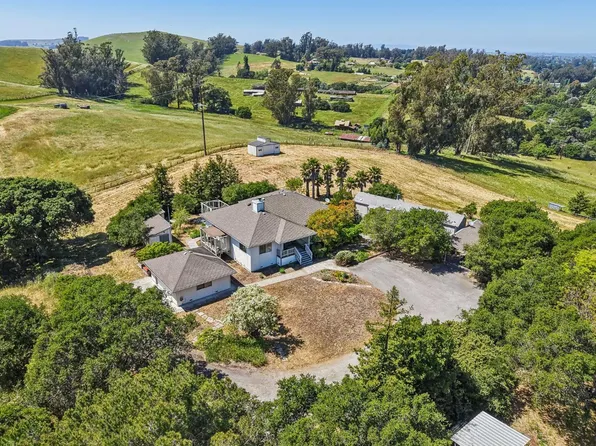 130 Goodwin Lane, Penngrove, CA 94951