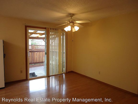 5th image of 1388 Park St S