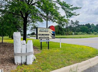 5517 Us Highway 131 N, Williamsburg, MI 49690