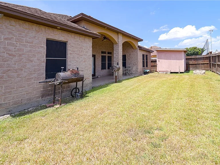 6842 Old Square Dr — Photo 20