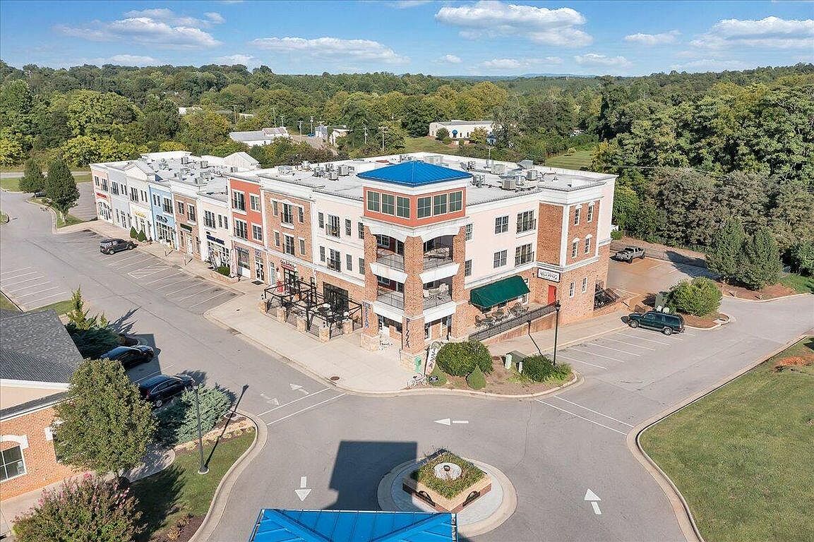 1100 Celebration Ave UNIT 402, Moneta, VA 24121 | MLS #903847 | Zillow