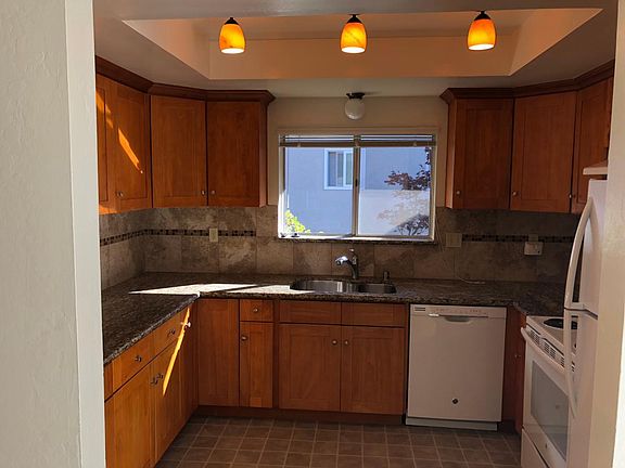 5th image of 1242 W Mc Kinley Ave APT 1